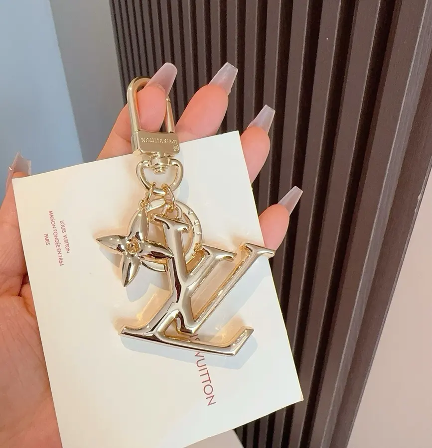 LOUIS VUITTON ルイ・ヴィトン（LOUIS VUITTON） コンパクト キーケース 男女兼用｜新品 88F616C4