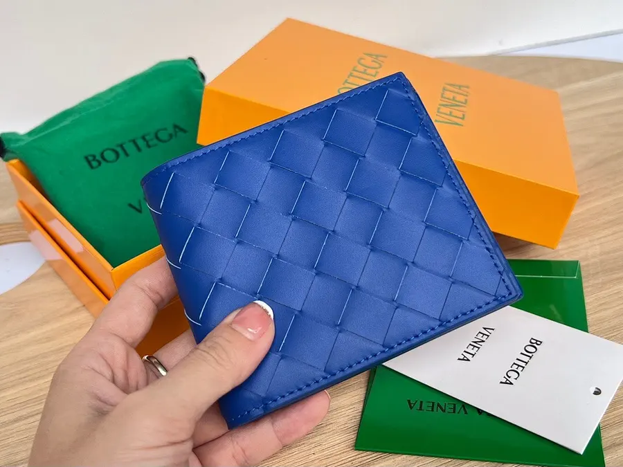 ボッテガ・ヴェネタ（BOTTEGA VENETA） ウォレット レザー メンズ｜新品 8A9AA21C