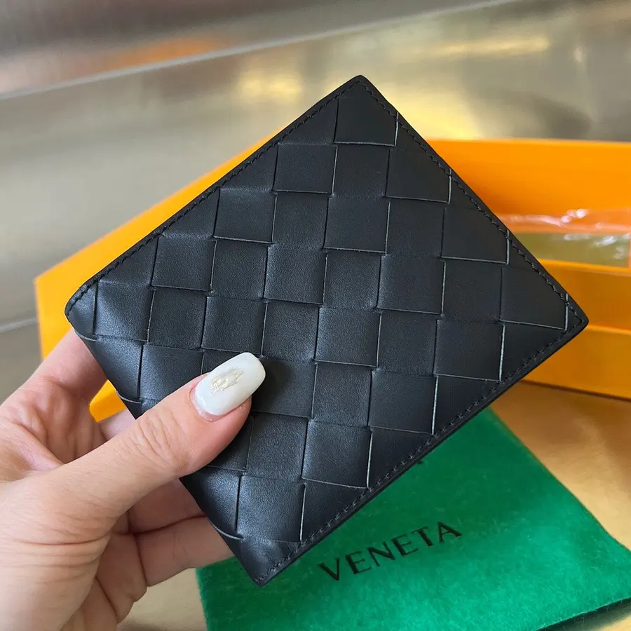 ボッテガ・ヴェネタ（BOTTEGA VENETA） デイリー向け 財布 メンズ｜新品 8CAEA4F2