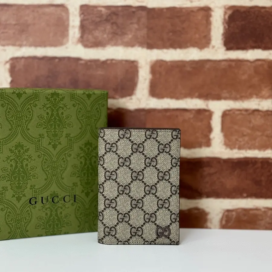 グッチ（GUCCI） カードケース コンパクト メンズ｜新品 8D245C4C