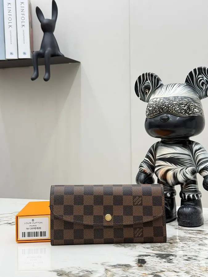 ルイ・ヴィトン（LOUIS VUITTON） 収納しやすい 長財布 レディース｜新品 8D33EF21