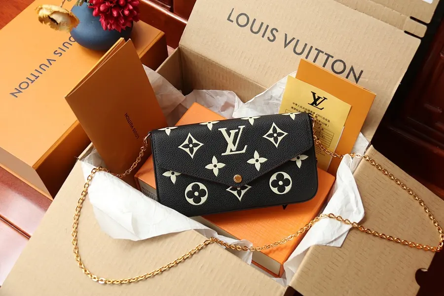ルイ・ヴィトン（LOUIS VUITTON） 長財布 新品 レディース レザー｜8E58DD06
