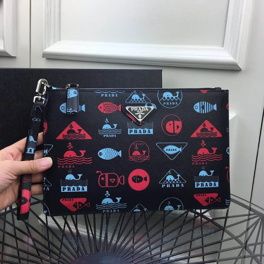 プラダ（PRADA） クラッチバッグ レザー メンズ｜新品 9216E921