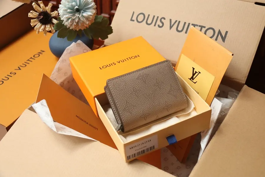 ルイ・ヴィトン（LOUIS VUITTON） ミニ財布 持ち歩きやすい レディース｜新品 938C9FCB