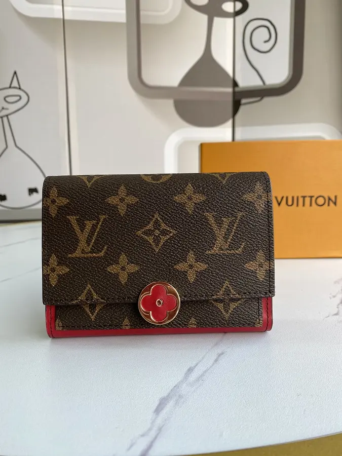 ルイ・ヴィトン(LOUIS VUITTON) デイリー向け ウォレット レディース|新品 93C8BCABの商品画像