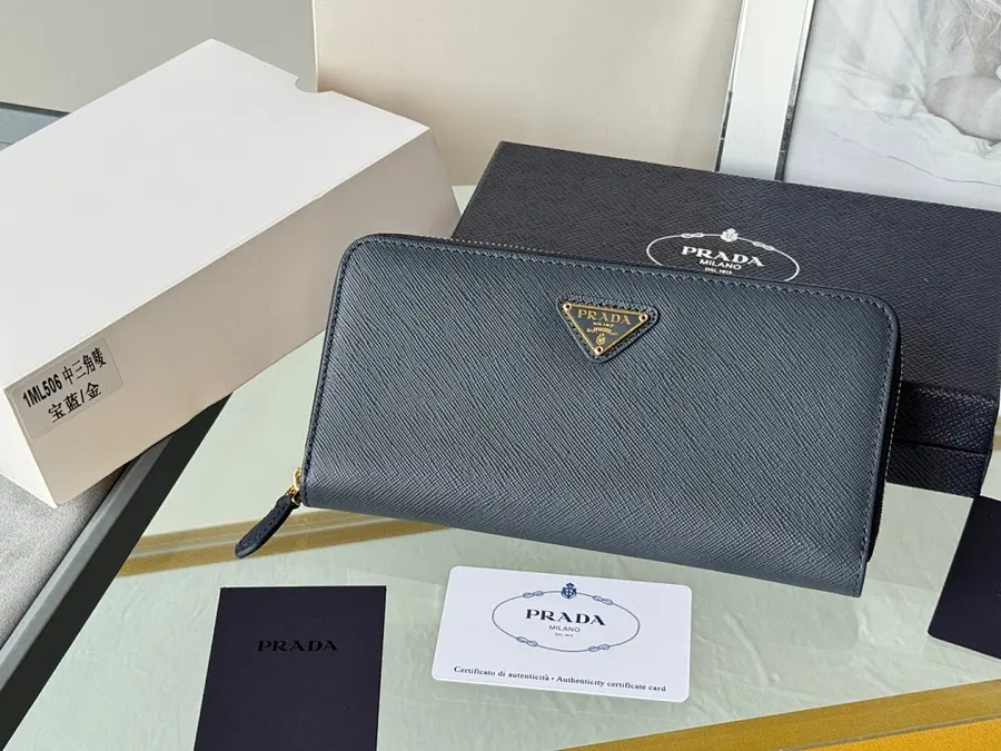 プラダ（PRADA） ロングウォレット 新品 レディース レザー｜94E9BBDD
