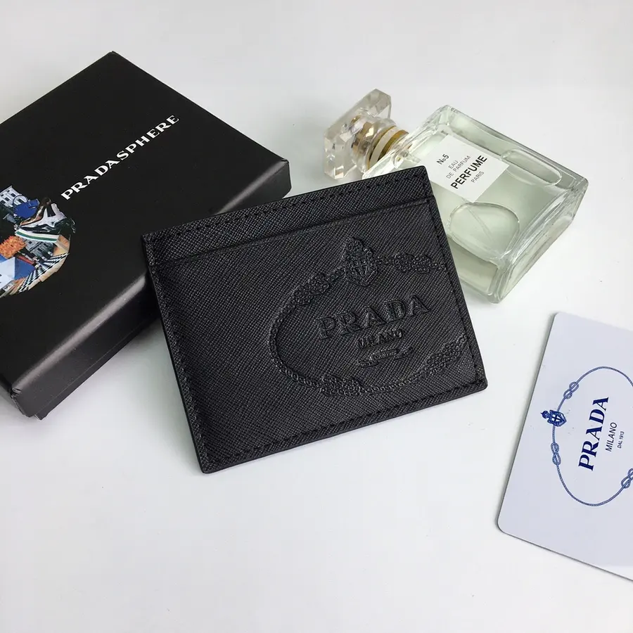 プラダ（PRADA） レザー カードケース 男女兼用｜新品 96E45EDD