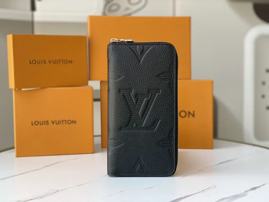 ルイ・ヴィトン（LOUIS VUITTON） デイリー向け ウォレット メンズ｜新品 96F9BE4Aの商品画像
