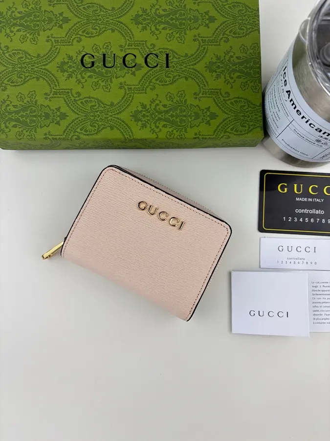 グッチ（GUCCI） レザー ミニ財布 レディース｜新品 97E163FE