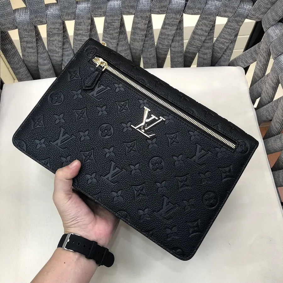 ルイ・ヴィトン(LOUIS VUITTON) 手持ちタイプ クラッチバッグ メンズ|新品 99AE0BBDの商品画像