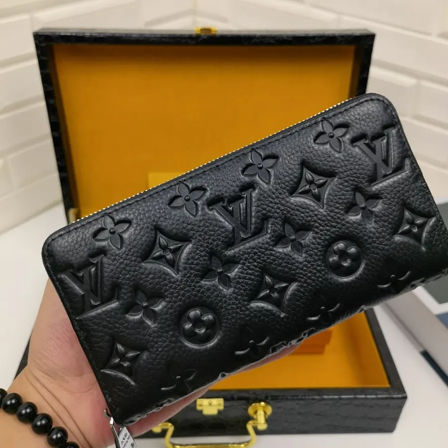 ルイ・ヴィトン（LOUIS VUITTON） ロングウォレット ロングタイプ メンズ｜新品 9A56F22F
