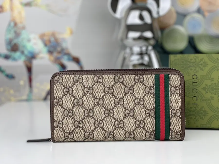 グッチ（GUCCI） 財布 デイリー向け メンズ｜新品 9B569D60の商品画像