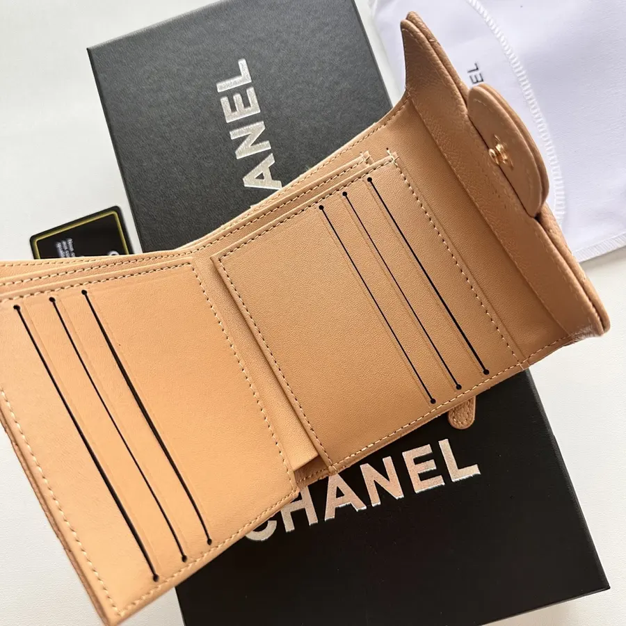 CHANEL シャネル（CHANEL） 持ち歩きやすい ミニ財布 レディース｜新品 9BF3E485