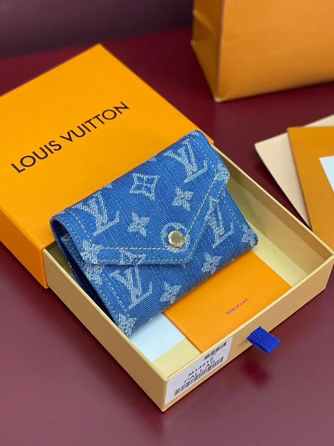 ルイ・ヴィトン（LOUIS VUITTON） レディース コンパクト財布 コンパクト｜新品 9CE7F9C6