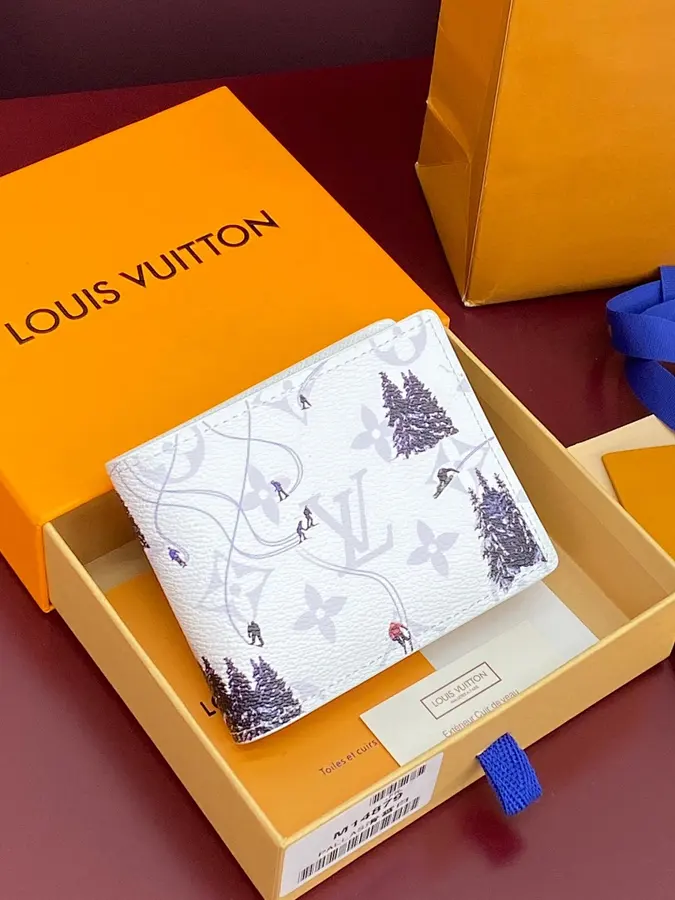 ルイ・ヴィトン（LOUIS VUITTON） レザー ミニ財布 レディース｜新品 9D097D66