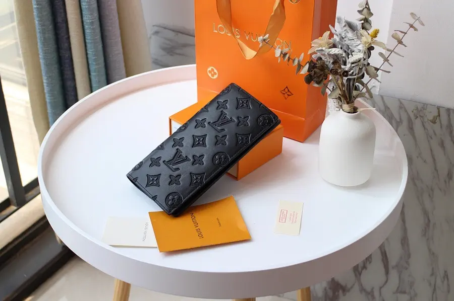 ルイ・ヴィトン（LOUIS VUITTON） 長財布 収納しやすい メンズ｜新品 9E8FC1DB