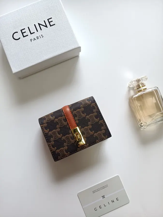 CELINE セリーヌ（CELINE） カードホルダー 新品 レディース スリム｜9E9935C4