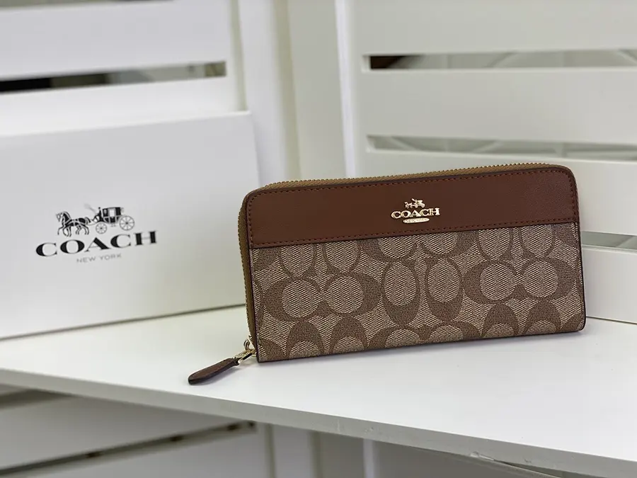 コーチ(COACH) ロングウォレット 新品 レディース ロングタイプ|A479D21Dの商品画像