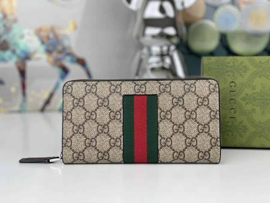 グッチ（GUCCI） レザー ウォレット メンズ｜新品 A55A166A