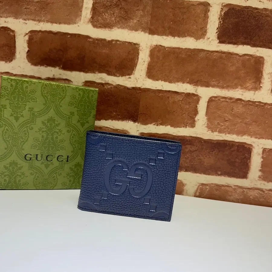 グッチ（GUCCI） ミニ財布 新品 メンズ 持ち歩きやすい｜A6102065