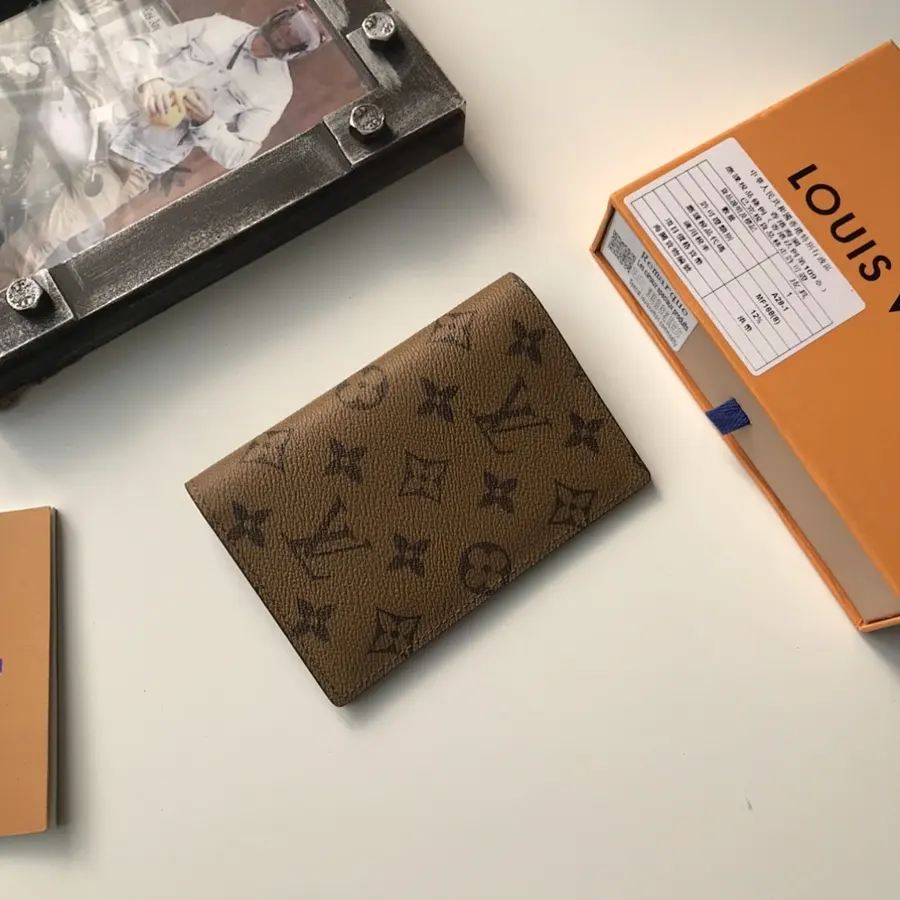 ルイ・ヴィトン(LOUIS VUITTON) カードケース 新品 レディース スリム|A7BADC70の商品画像