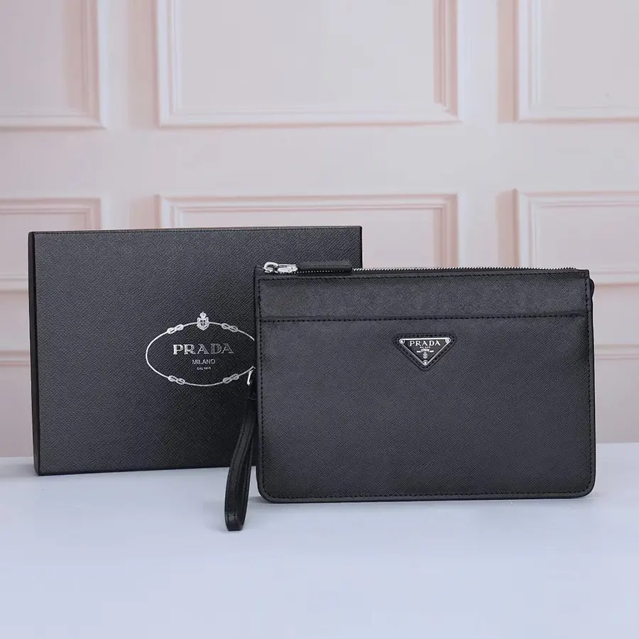 プラダ（PRADA） メンズ クラッチバッグ レザー｜新品 AB057961