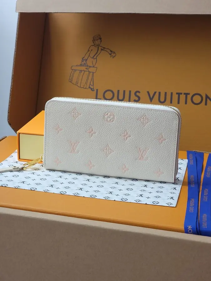 ルイ・ヴィトン（LOUIS VUITTON） レディース 長財布 レザー｜新品 ABD059FC