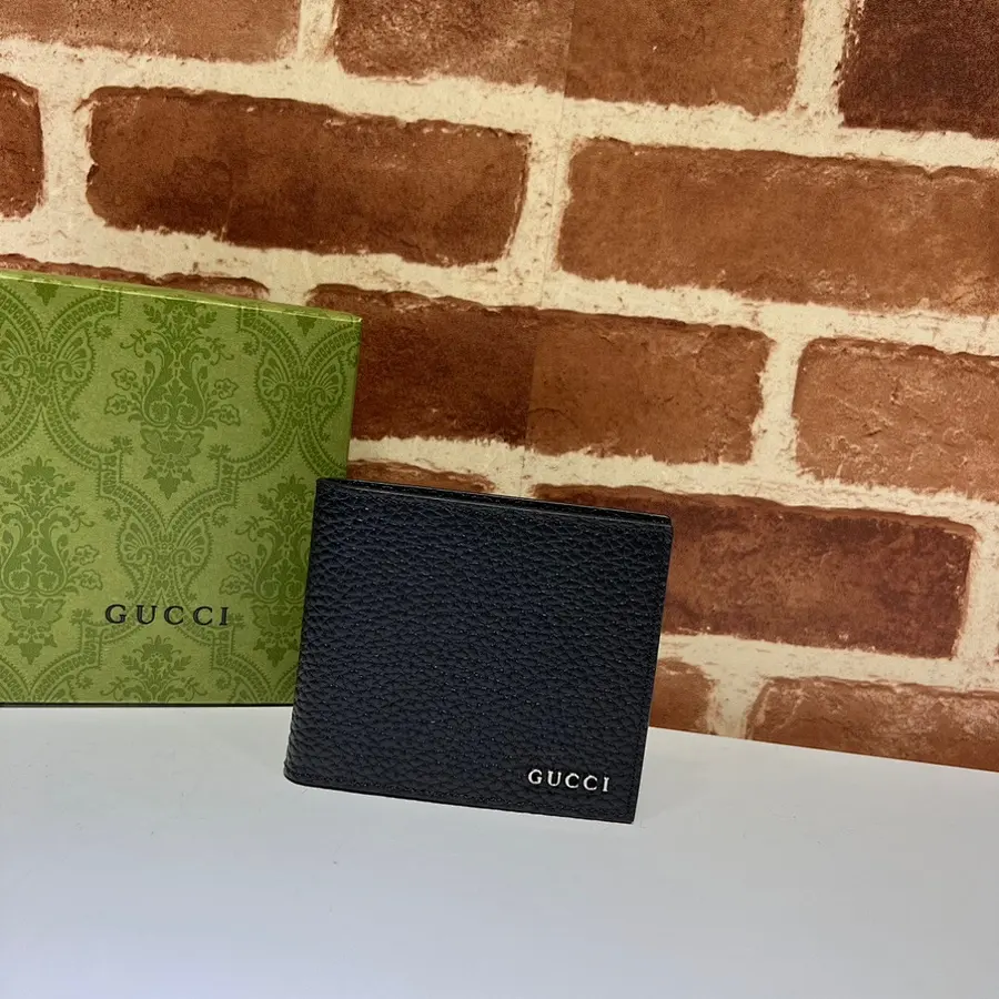 グッチ（GUCCI） レザー ミニ財布 メンズ｜新品 AD7C7DBA