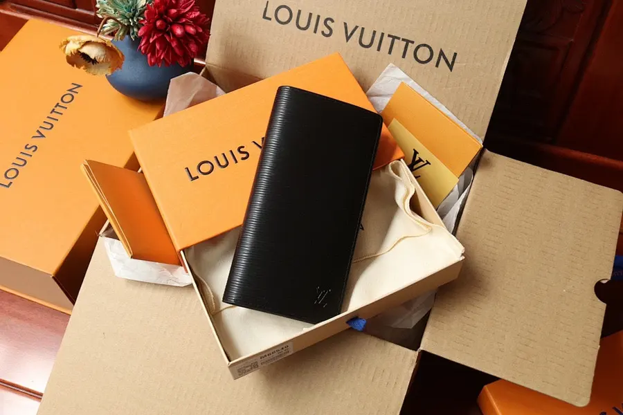 ルイ・ヴィトン(LOUIS VUITTON) 収納しやすい ロングウォレット メンズ|新品 ADCC166Cの商品画像