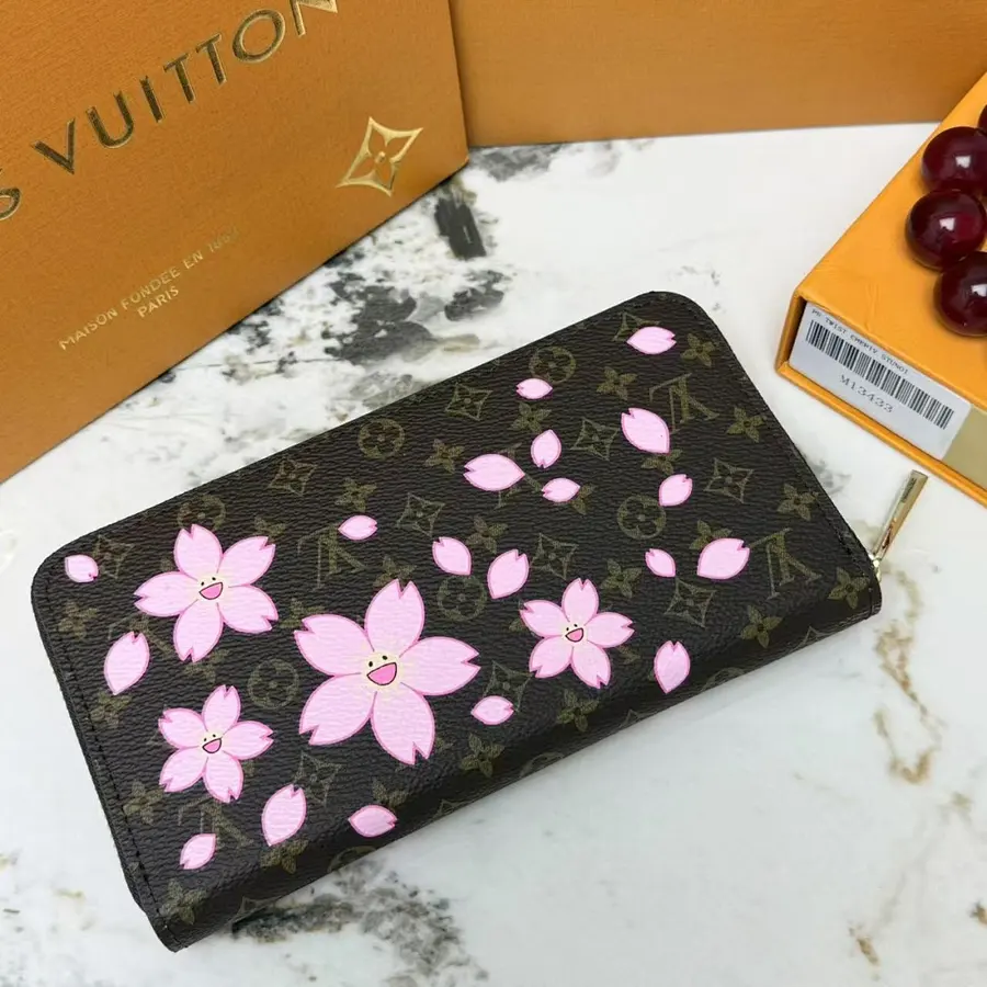 ルイ・ヴィトン（LOUIS VUITTON） レディース ロングウォレット 収納しやすい｜新品 AE9782C4の商品画像