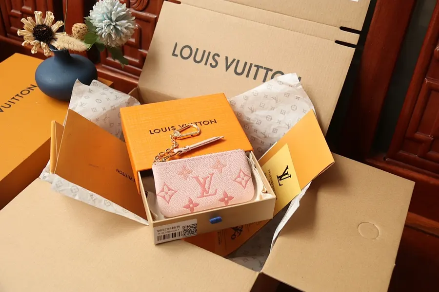 ルイ・ヴィトン（LOUIS VUITTON） レディース ミニ財布 レザー｜新品 AF175C18