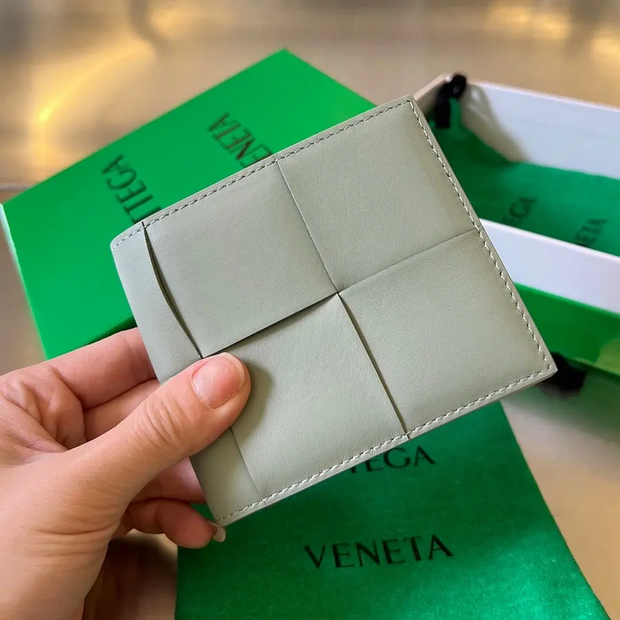 ボッテガ・ヴェネタ(BOTTEGA VENETA) メンズ ウォレット レザー|新品 AF27AAEBの商品画像
