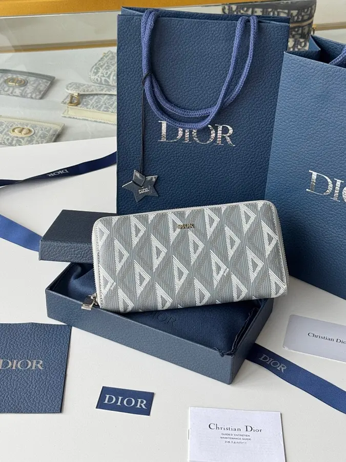 ディオール（DIOR） 長財布 レザー メンズ｜新品 B04CE6E7