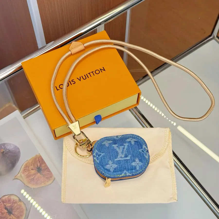 ルイ・ヴィトン（LOUIS VUITTON） キーケース 新品 男女兼用 モノグラム｜B04D164E