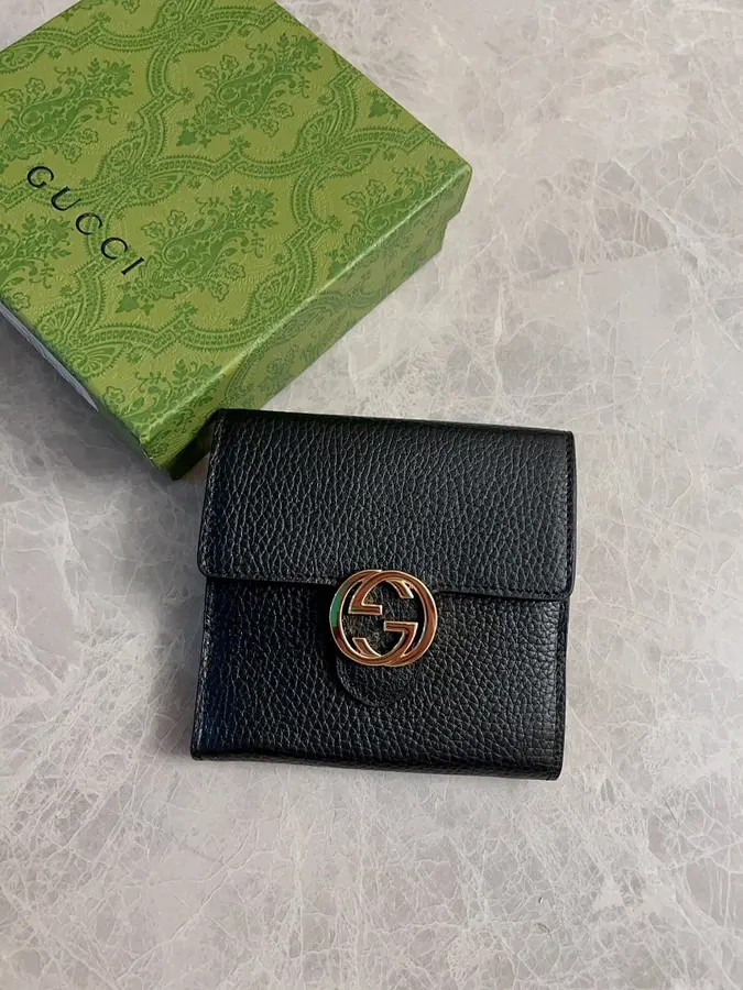 グッチ（GUCCI） コンパクト財布 新品 レディース 持ち歩きやすい｜B1F1BA42