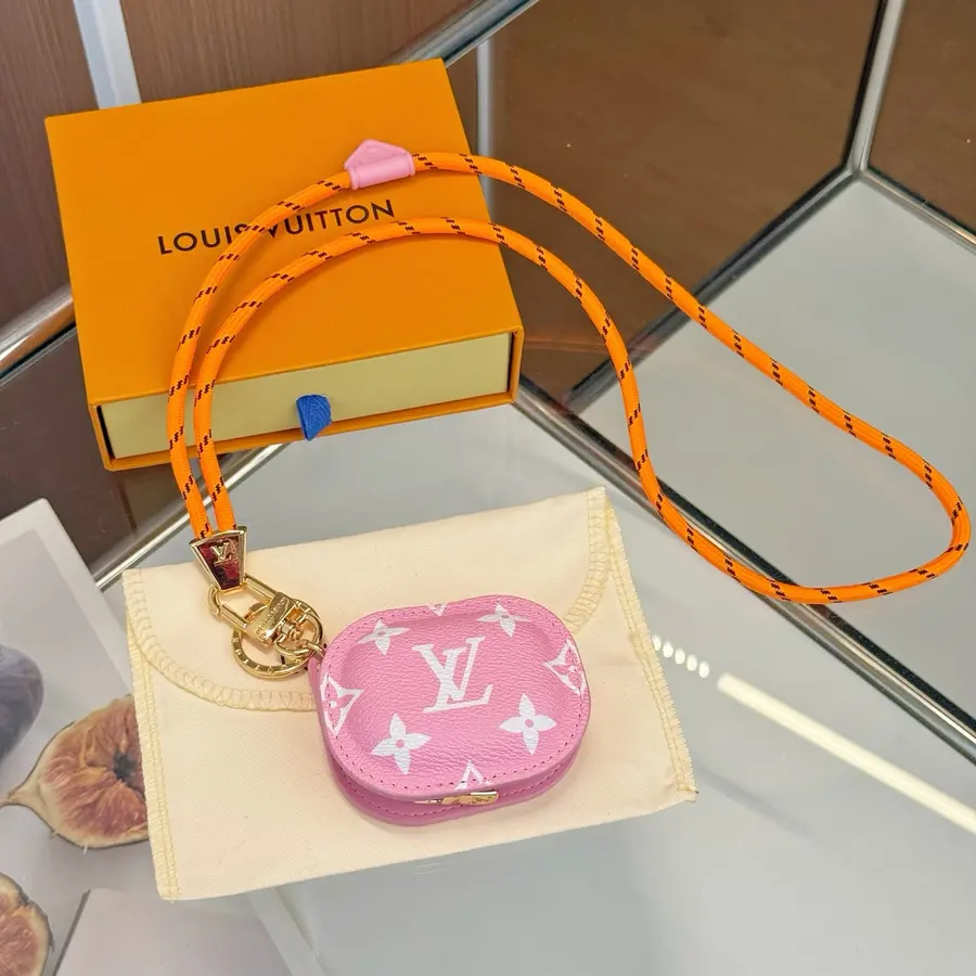 ルイ・ヴィトン（LOUIS VUITTON） モノグラム キーケース 男女兼用｜新品 B5804037の商品画像