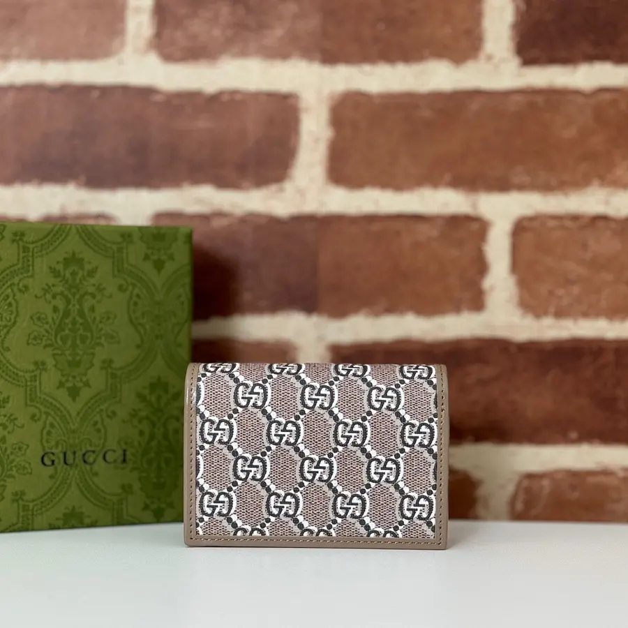 グッチ（GUCCI） カードホルダー 新品 メンズ コンパクト｜B612C4DB