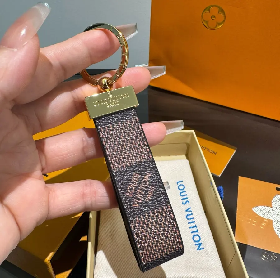 ルイ・ヴィトン（LOUIS VUITTON） キーケース モノグラム 男女兼用｜新品 B71AFF86