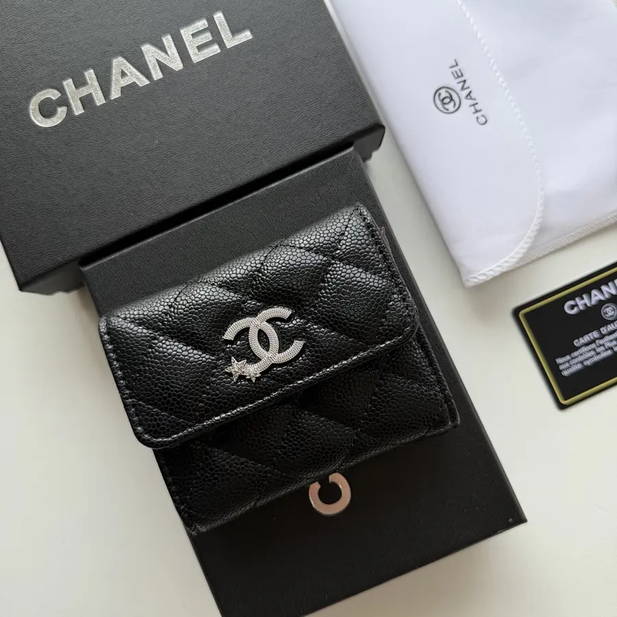 シャネル（CHANEL） ミニ財布 レザー レディース｜新品 B77E2C41