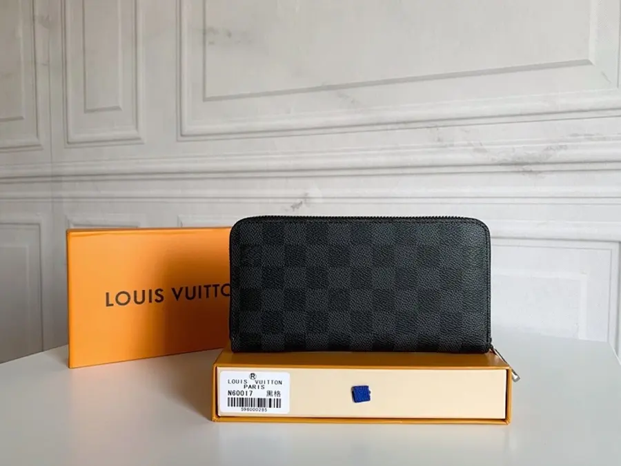 ルイ・ヴィトン(LOUIS VUITTON) ウォレット 新品 レディース レザー|B898F83Fの商品画像
