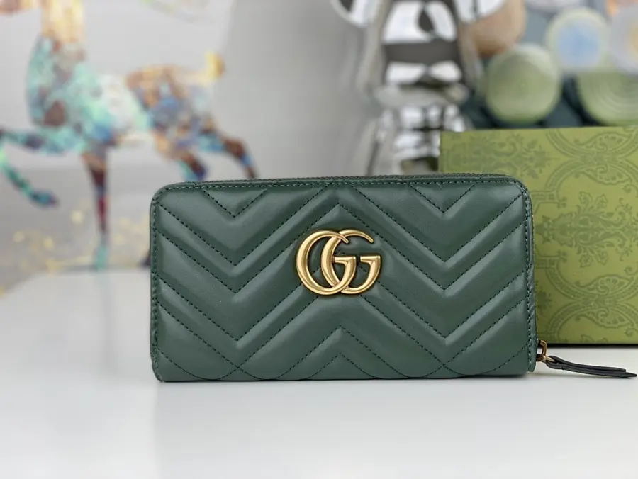 グッチ（GUCCI） ロングタイプ ロングウォレット レディース｜新品 BA50C9DE