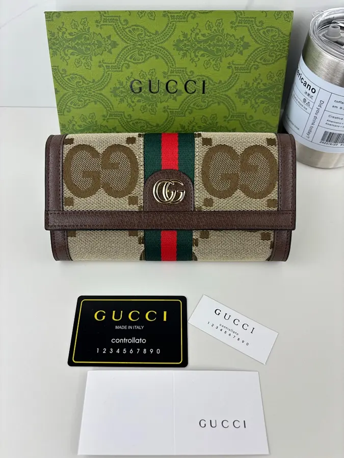 グッチ(GUCCI) 収納しやすい 長財布 レディース|新品 BBBBB37Aの商品画像