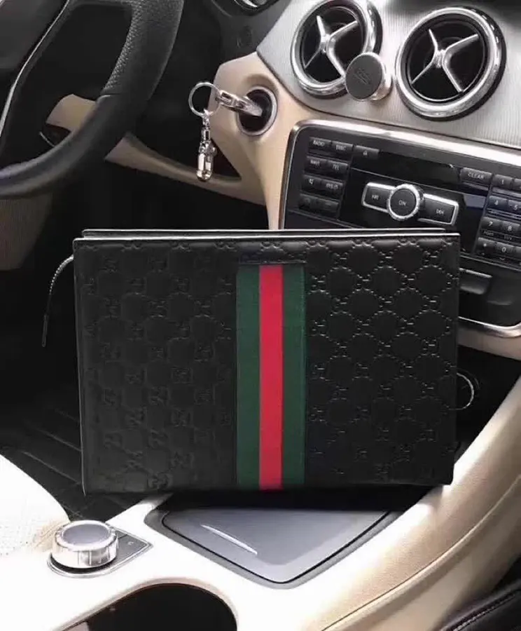 グッチ（GUCCI） メンズ クラッチバッグ レザー｜新品 BFA24C70