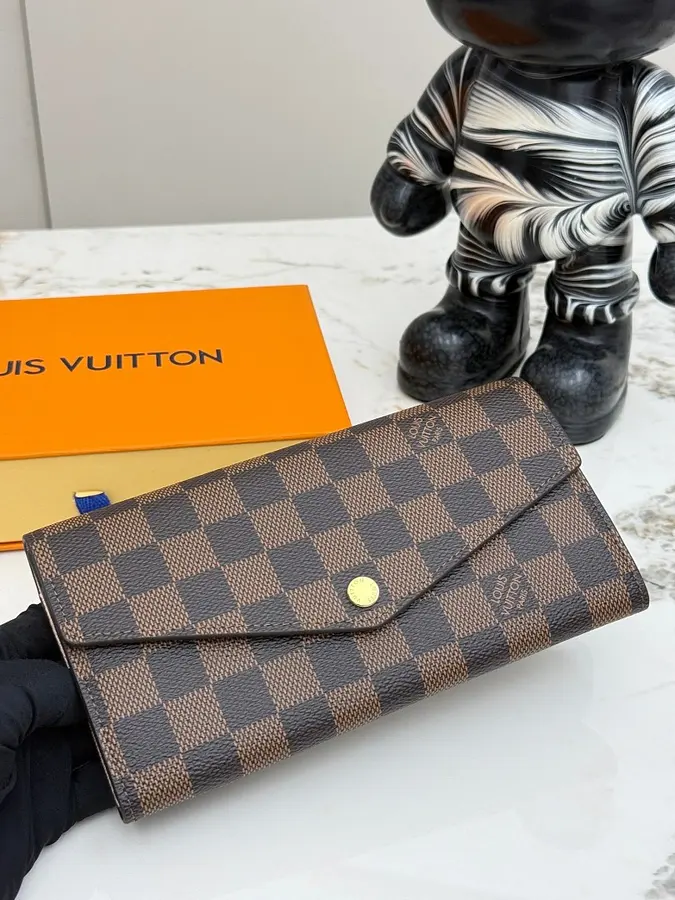 ルイ・ヴィトン（LOUIS VUITTON） 長財布 収納しやすい レディース｜新品 C1A628DA
