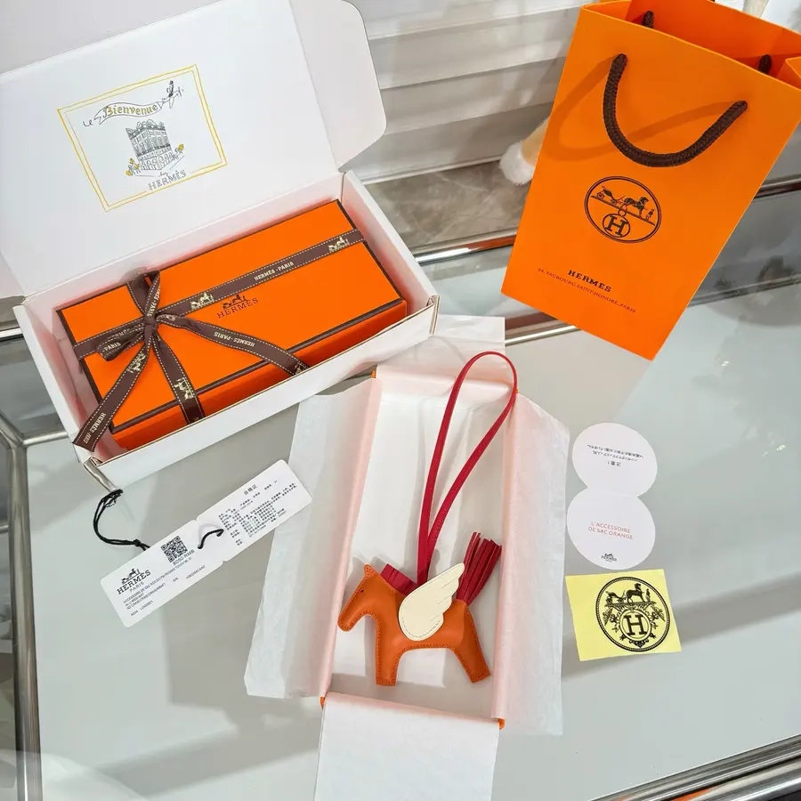 エルメス（HERMÈS） キーホルダー 新品 レディース メタル｜C1F61BD4