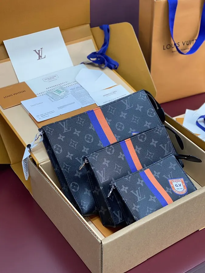 ルイ・ヴィトン(LOUIS VUITTON) レザー クラッチバッグ メンズ|新品 C289E676の商品画像