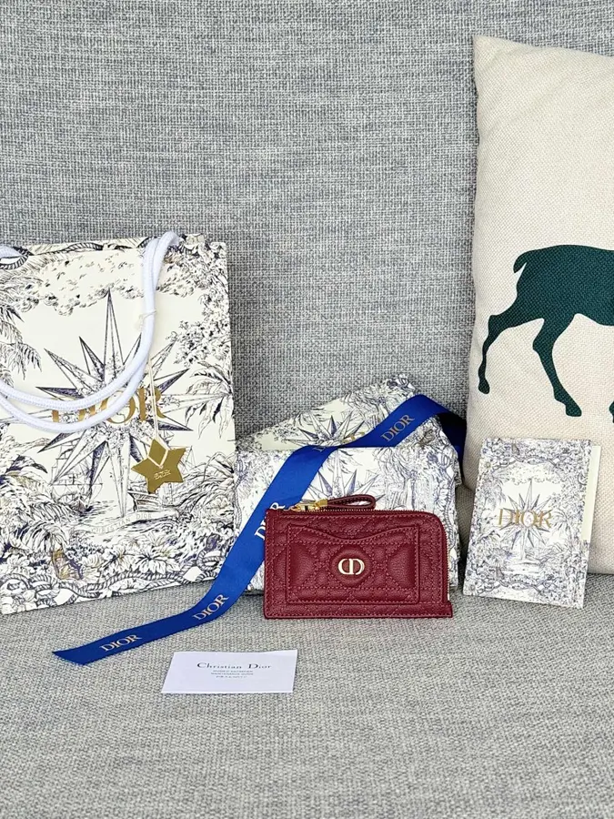ディオール（DIOR） カードホルダー 新品 男女兼用 スリム｜C291A445