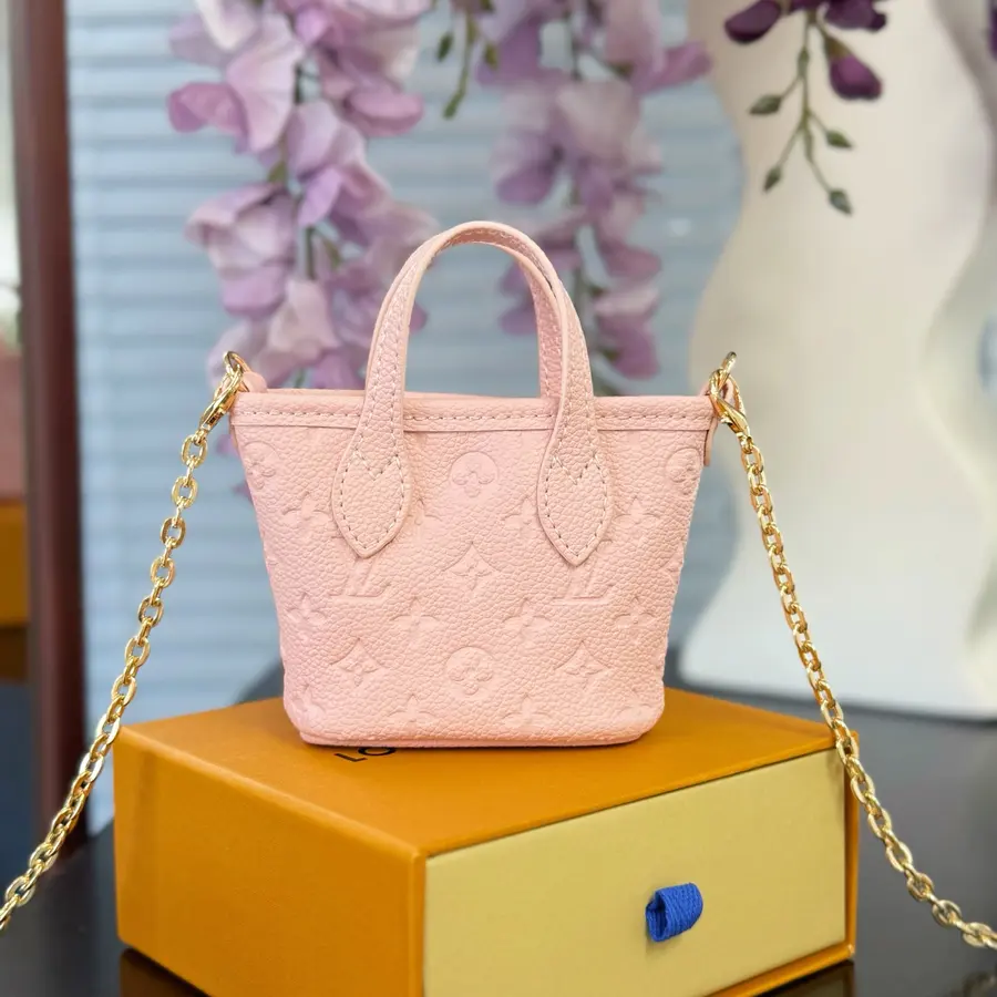 ルイ・ヴィトン（LOUIS VUITTON） キーケース モノグラム レディース｜新品 C2E79685