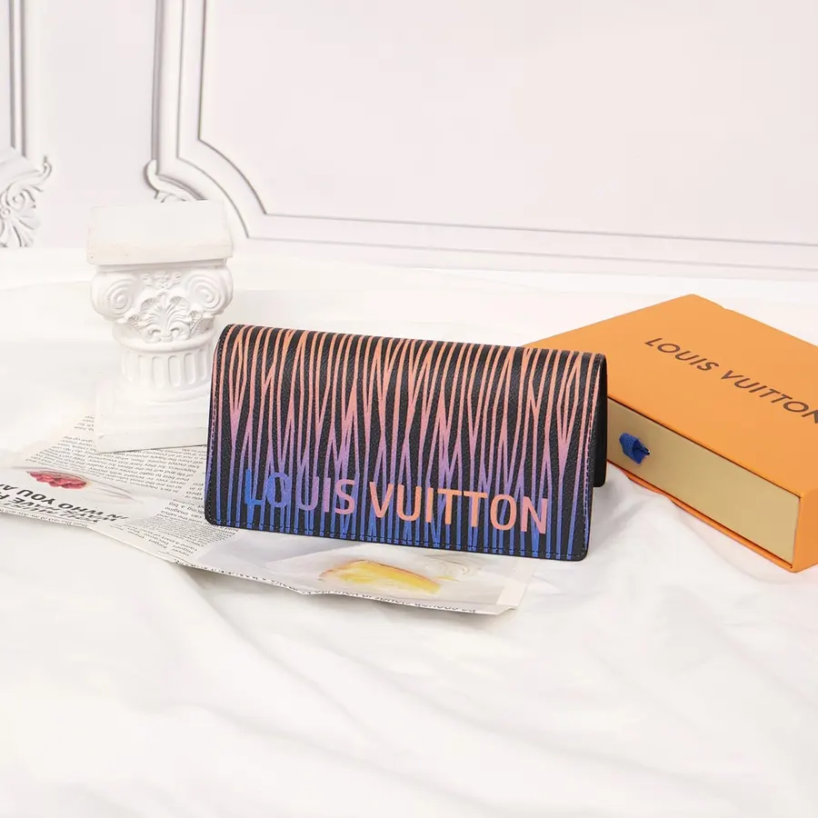 ルイ・ヴィトン(LOUIS VUITTON) 長財布 新品 レディース 収納しやすい|C31DE44Eの商品画像