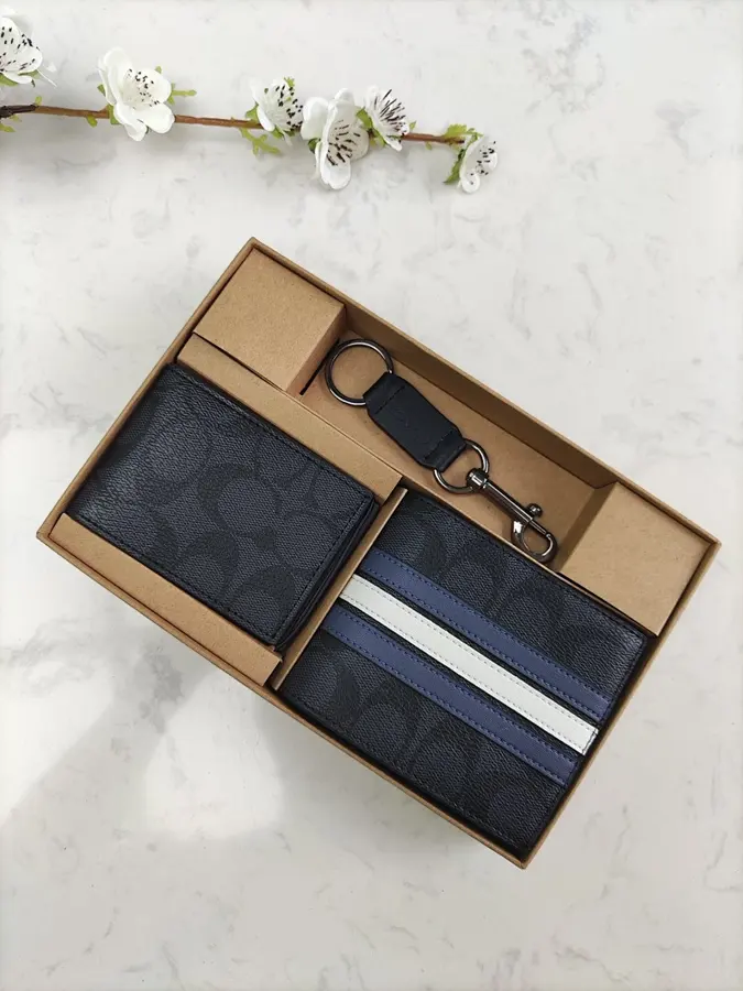 コーチ（COACH） レザー ミニ財布 レディース｜新品 C39C98A4